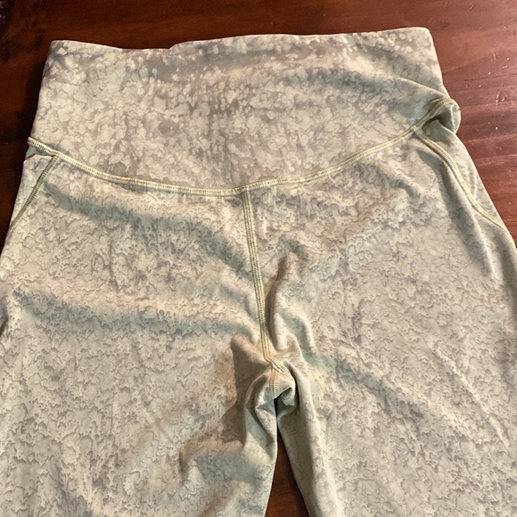 NEW LULULEMON FULL LENGTH HIGH WAISTED YOGA PANTS🍋 - Picture 14 of 16